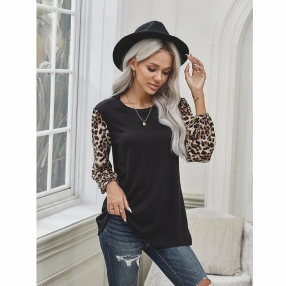 HOST PICK x2 Long sleeved leopard print top - Picture 5 of 7